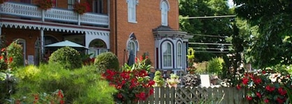Greystone Manor Bed & Breakfast