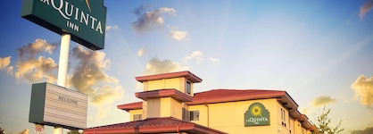 La Quinta Inn & Suites By Wyndham Springfield South