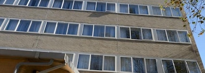 Pelican London Hotel And Residence