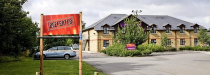 Premier Inn Bedford (Priory Marina)