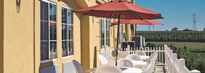 La Quinta Inn & Suites By Wyndham Lancaster