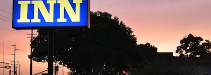 Apex Inn
