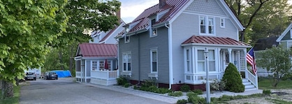 The James Place Inn B&B