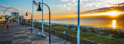 Holiday Inn Oceanfront Resort At The Pavilion