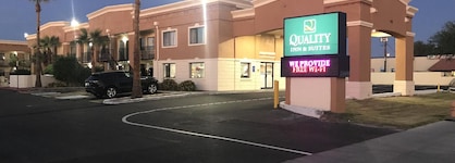 Quality Inn & Suites Near Downtown Mesa