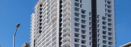 Oaks Elan Darwin