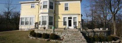 Six Acres Bed & Breakfast