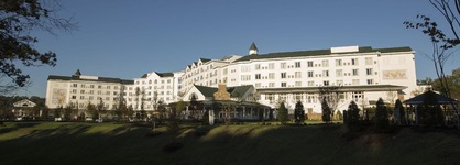 Dollywood's Dreammore Resort