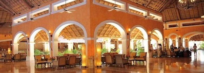 Barcelo Maya Grand Resort