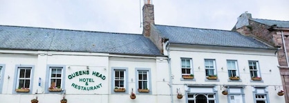 Queens Head Hotel