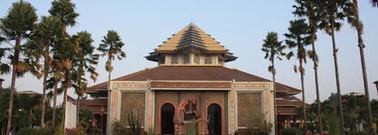 Omah Njonja Bed & Brasserie