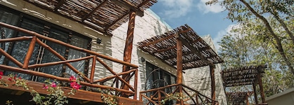 Mia Bacalar Luxury Resort & Spa