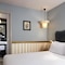 Les Plumes Hôtel Paris - map