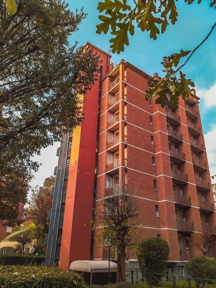 Ih Hotels Milano Aparthotel Argonne Park - map