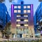 Lloyd's Apartasuites Parque 93 - map