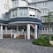 Madison Beach Hotel, Curio Collection By Hilton - map
