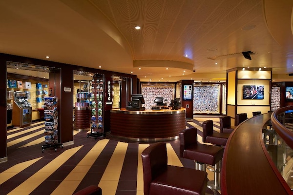 Kuva  Carnival Breeze 25
