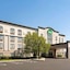 Wingate By Wyndham Cincinnati Blue Ash