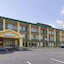Days Inn By Wyndham Roanoke Civic Center