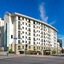 Burton House, Beverly Hills, a Tribute Portfolio Hotel