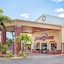 Howard Johnson By Wyndham Ft. Myers Fl