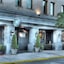 Ultra Hotel