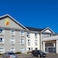 Super 8 By Wyndham Midland