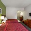 Days Inn & Suites By Wyndham Fort Myers Near Jetblue Park
