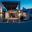 Zoes Hotel