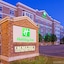 Pearl Street Hotel & Suites