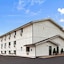 Super 8 By Wyndham Dubuque