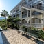 Athina Apts