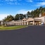 Super 8 By Wyndham Lake George Downtown