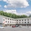 Suburban Studios Lavale-Cumberland