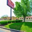 Econo Lodge Inn & Suites