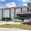 La Quinta Inn & Suites By Wyndham Decatur