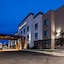 Best Western Plus Airport Inn & Suites