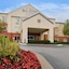 Baymont By Wyndham St. Charles
