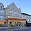 Duluth Inn & Suites Near Spirit Mountain