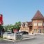 Super 5 Inn