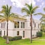 Las Verandas Hotel & Villas
