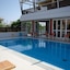 Goji Vegan Hotel