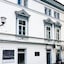 Uni Youth Hostel