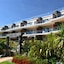 Lakeside Apartments