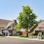 Hawthorn Suites By Wyndham Tinton Falls