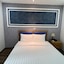 Holiday Suites Hotel & Spa