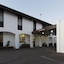 Econo Lodge Hacienda International