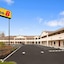 Super 8 By Wyndham Rahway Newark
