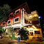 100 Islands Resort & Spa