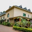 Karen Inn And Suites